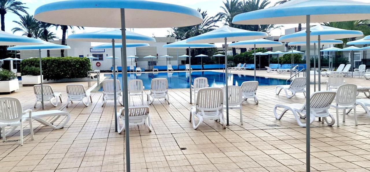 아로나 Ten Bel Primavera, Pool & Free Wifi 빌라 외부 사진